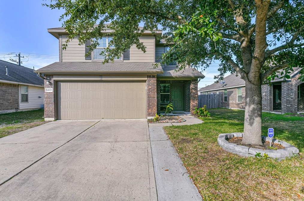 4223 Amaryllis Ave, Baytown TX  77521-5529 exterior
