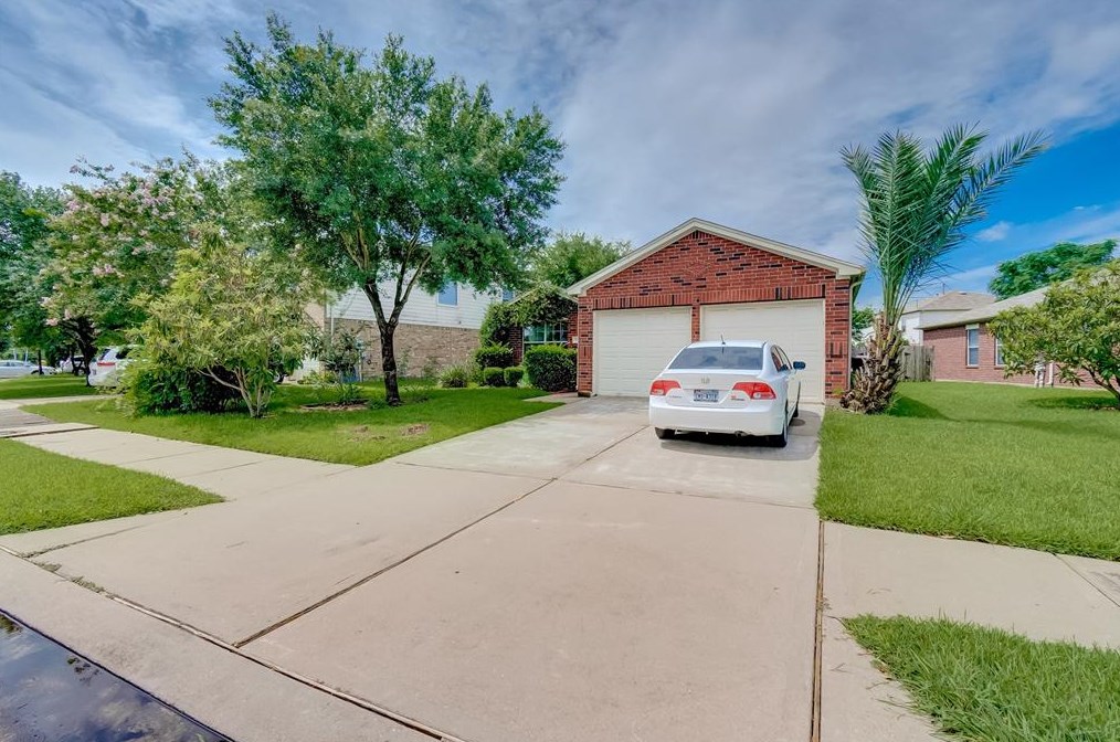 15019 Sugar Sweet Dr, Sugar Land, TX 77498