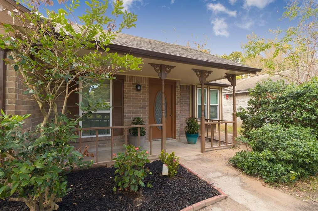 2739 Meandering Trl, Humble, TX 77339