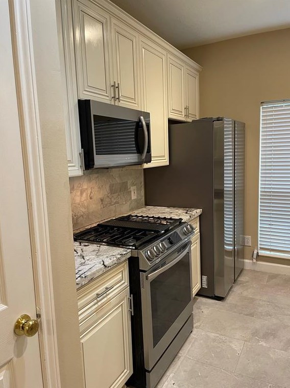 5822 Grand Saline Dr, Richmond TX  77469-6172 exterior