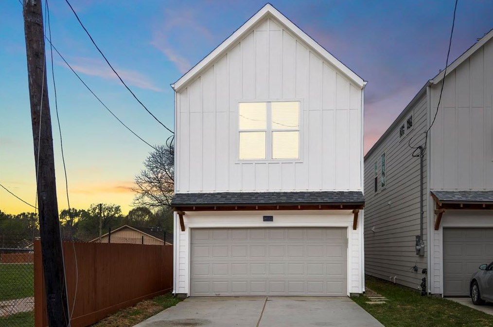 8017 Easter St, Houston TX  77088-7010 exterior