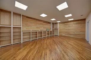 103 N Main, Moulton, TX 77975 - Photo 22