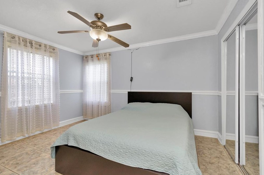 3703 Brock St, Houston TX  77023-6004 exterior