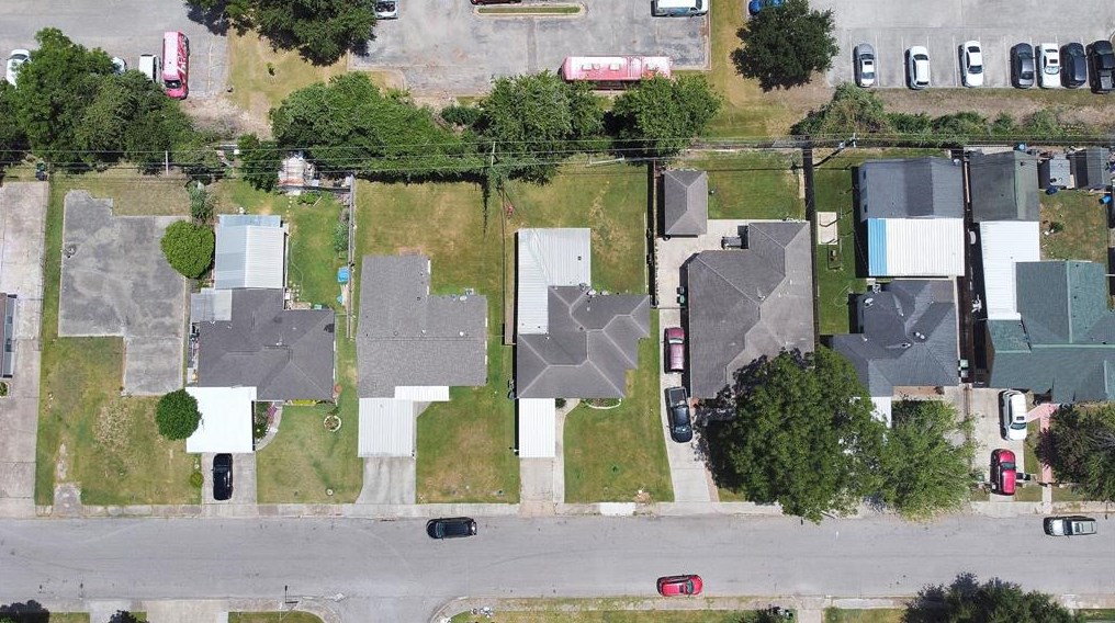3703 Brock St, Houston, TX 77023-6006