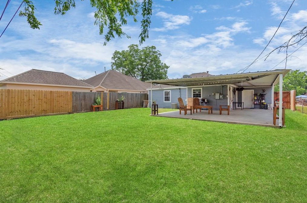 3703 Brock St, Houston TX  77023-6004 exterior