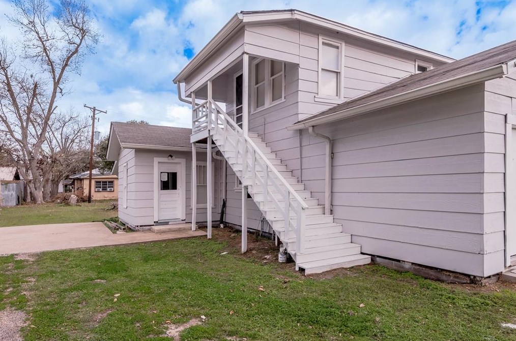 200 W Caroline St #b, Chita, TX 75862