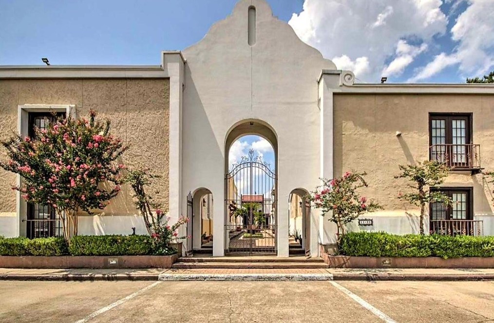 2744 Briarhurst Dr Apt 41, Houston, TX 77057