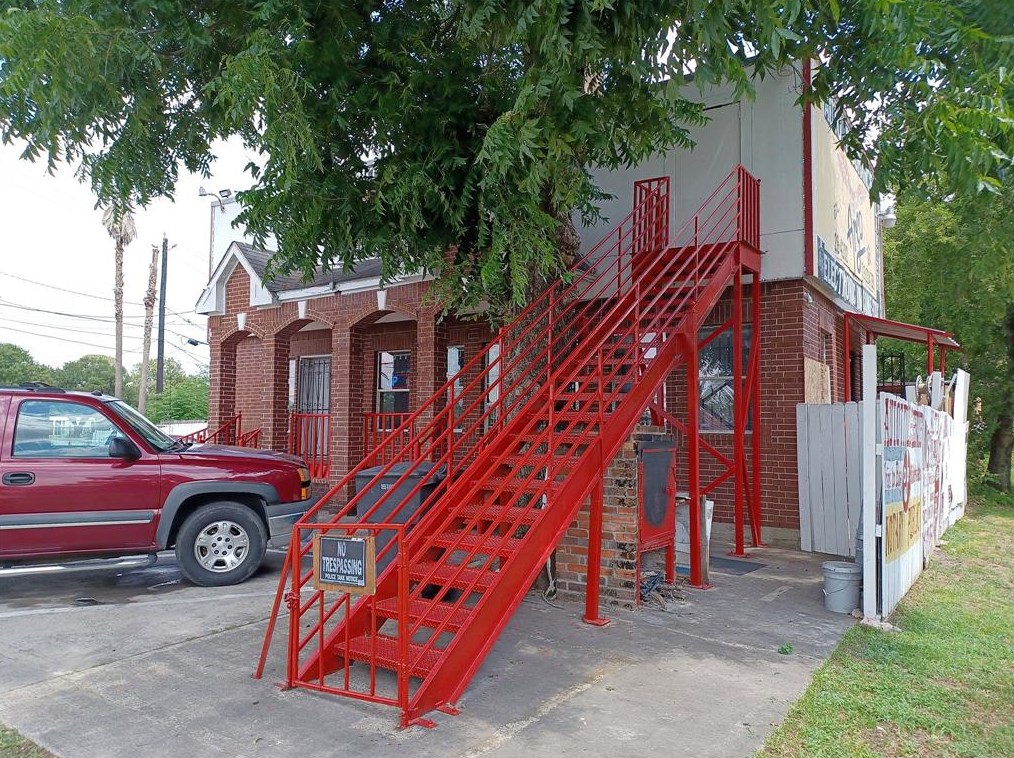 3505 Main St, Houston TX  77025-0027 exterior