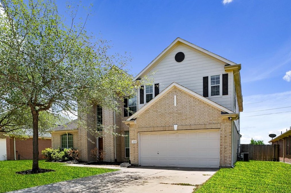 21011 White Oak Ridge Dr, Houston, TX 77095-2432