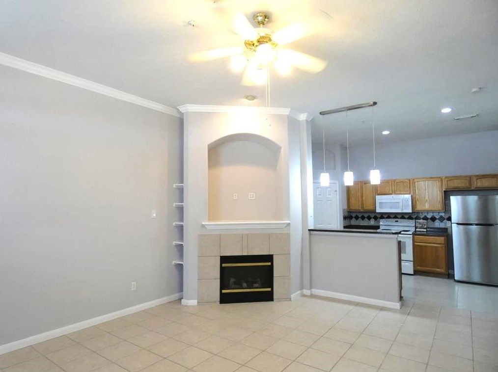 2710 Grants Lake Blvd Unit L8, Sugar Land, TX 77479