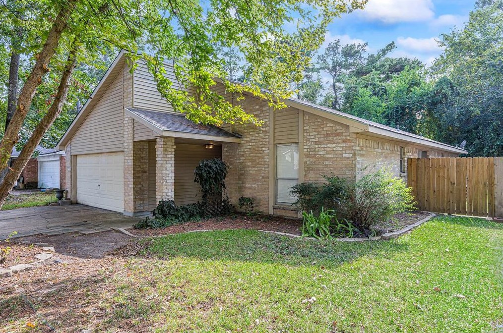3110 Village Park Dr, Humble, TX 77339