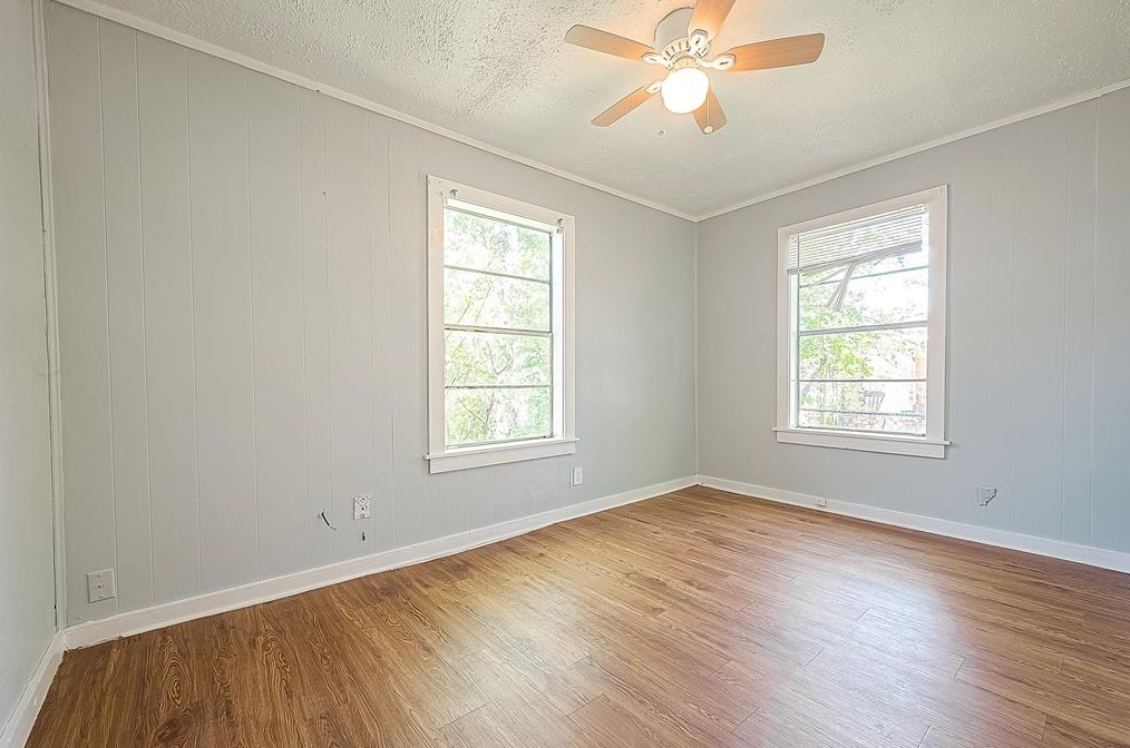 4810 Carmen St, Houston TX  77033-4104 exterior