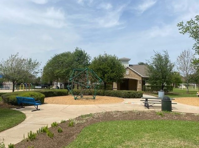 17911 Serene Shore Dr, Cypress, TX 77429