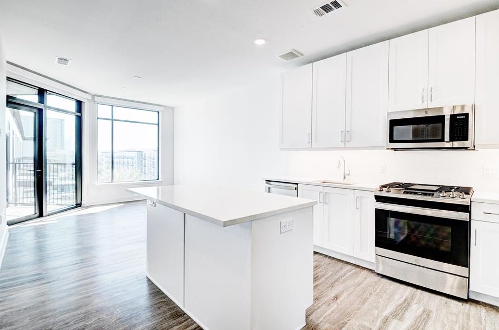 3515 W Dallas St #5092, Houston, TX 77019