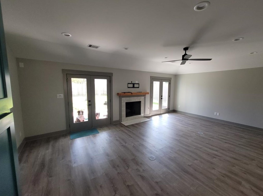 1725 Woodcrest Dr, Houston TX  77018-5808 exterior