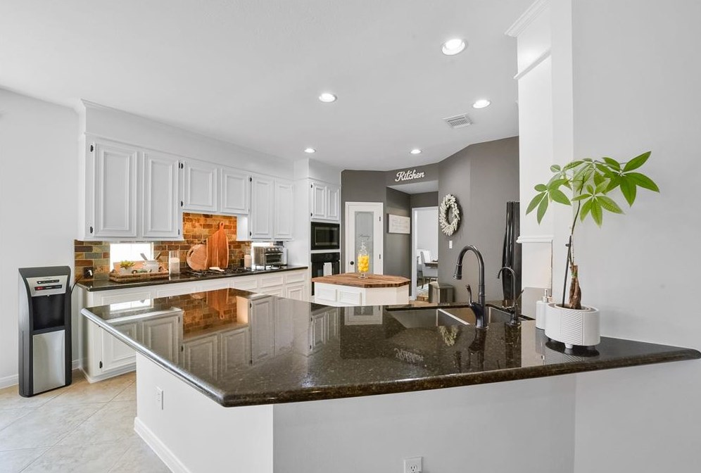 1531 Bellwood Lk Dr, Richmond TX 77406-7972 exterior