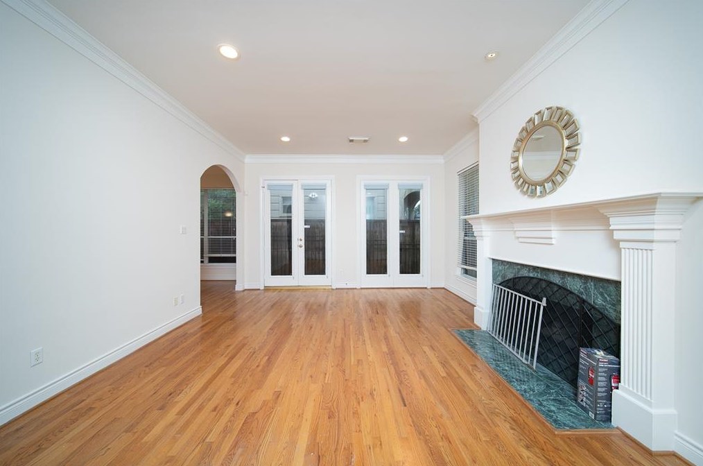 1800 Staffordshire Cres, Houston, TX 77030