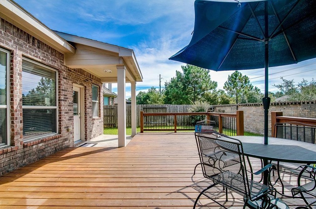 7306 Leo Creek Ln, Humble, TX 77396