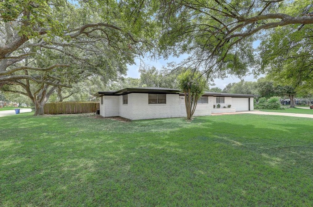 101 20th Ave, Texas City, TX 77590-6134