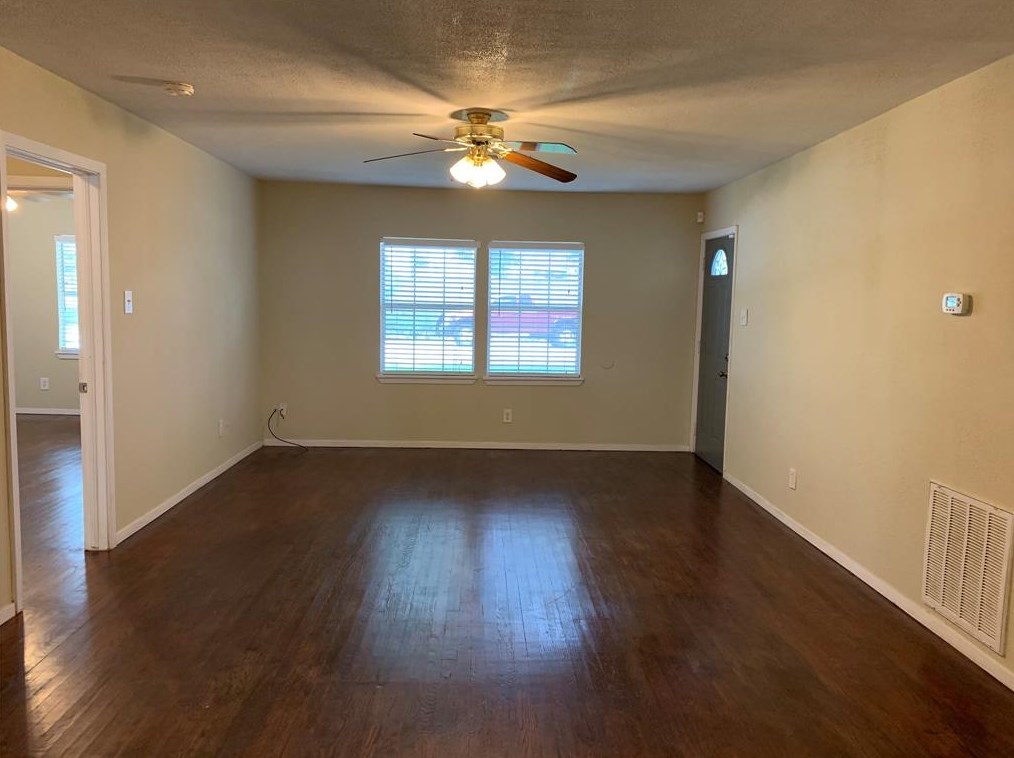 4206 Gibson St, Houston, TX 77007