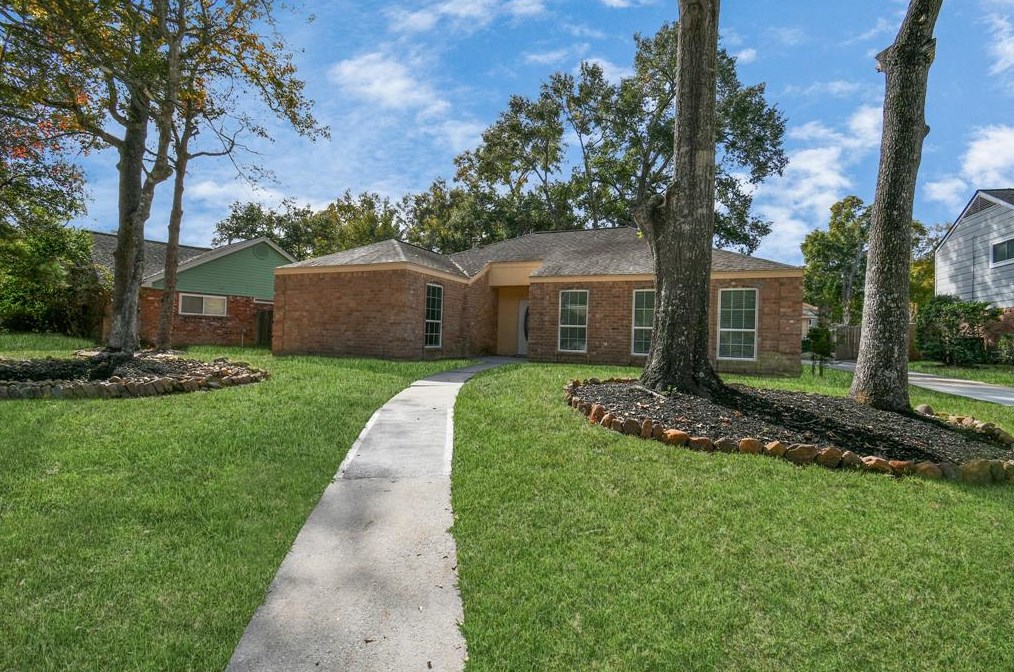 4007 Maple Heights Dr, Humble, TX 77339