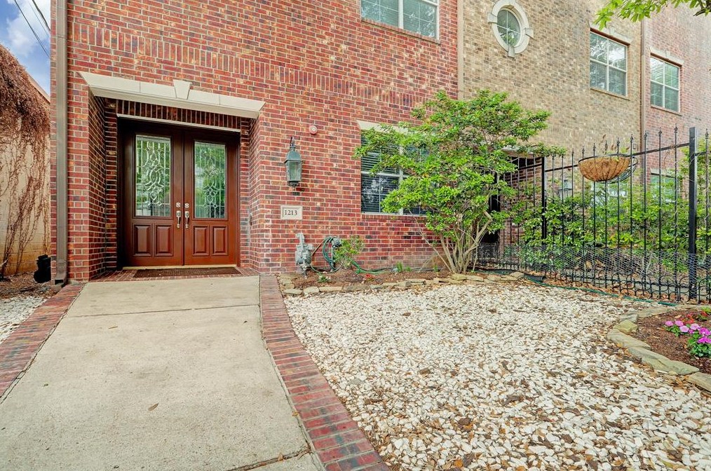 1213 Rosedale St, Houston, TX 77004