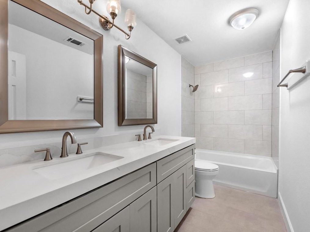 16722 Innisbrook Dr, Houston TX  77095-6577 exterior