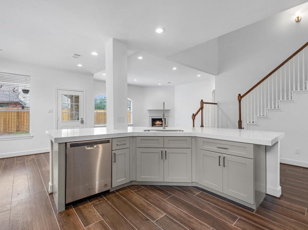 16722 Innisbrook Dr, Houston TX  77095-6577 exterior