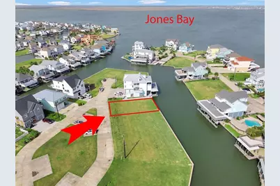 510 Neptune Circle, Tiki Island, TX 77554 - Photo 10