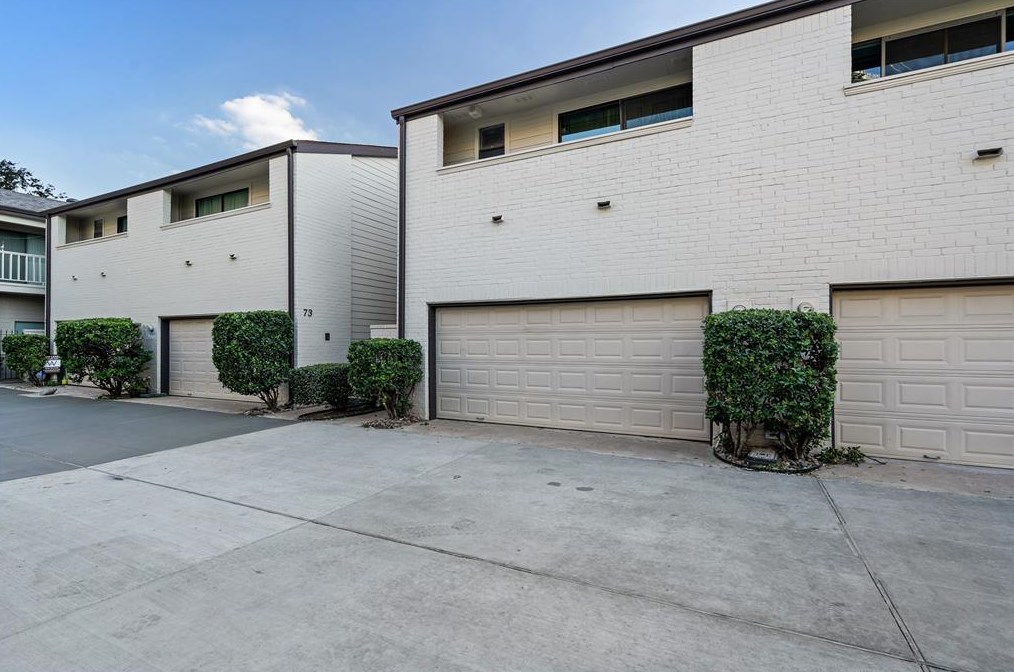 75 Chelsea Blvd, Houston TX  77006-6246 exterior