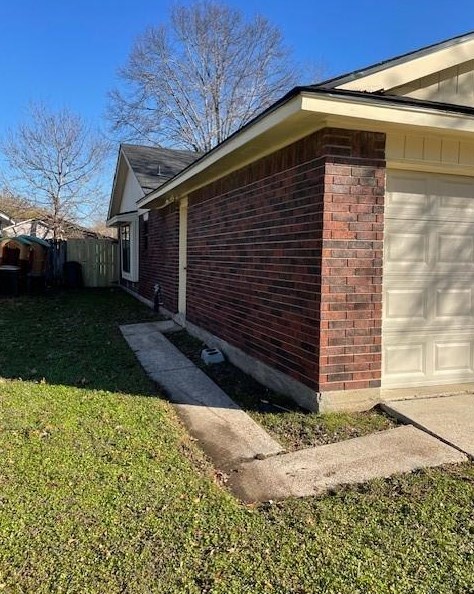 1338 Macclesby Ln, Channelview, TX 77530