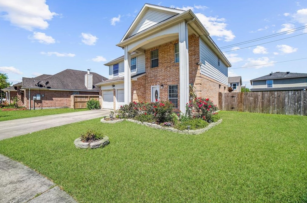 10127 Gil Jr Ln, Houston, TX 77075