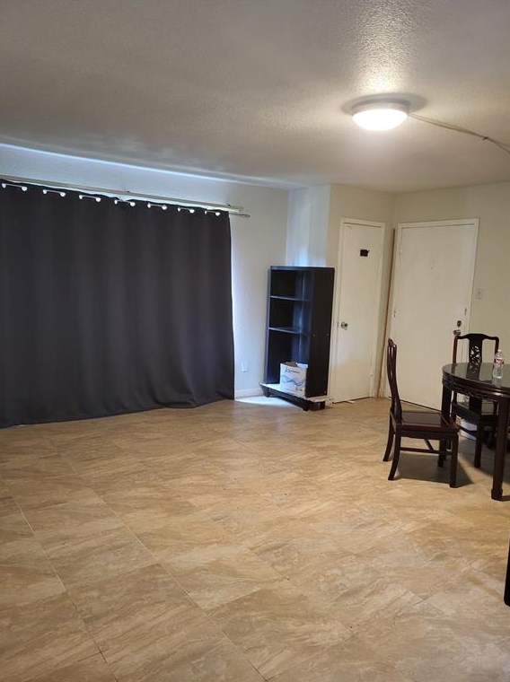 9201 Clarewood Dr # 320, Houston, TX