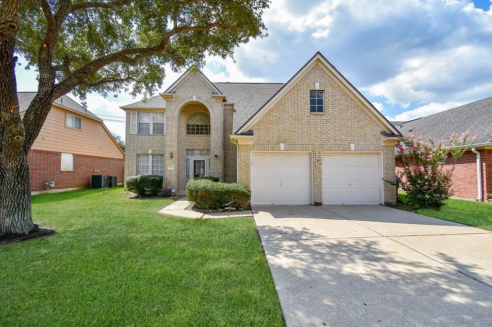 2327 Parkhaven Dr, Sugar Land, TX 77478-6091