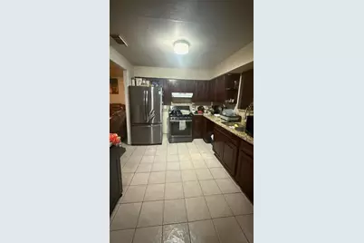930 S Utah Street, La Porte, TX 77571 - Photo 2