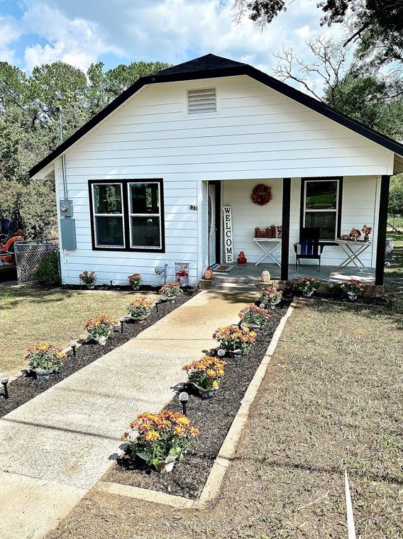 639 N Holland St, Bellvue, TX 77418