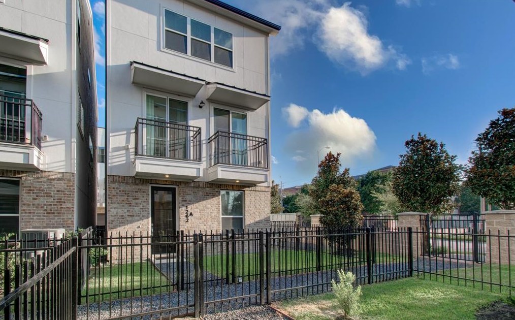 1262 N Post Oak Rd #a, Houston, TX 77055