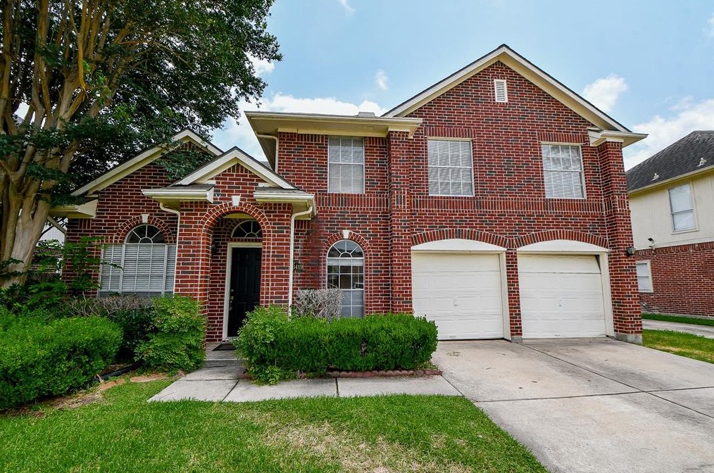 16419 Ember Hollow Ln, Sugar Land, TX 77498-7130