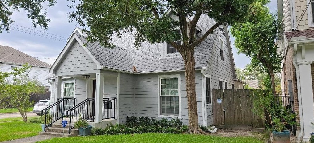 3936 Case St, Houston TX  77005-3604 exterior