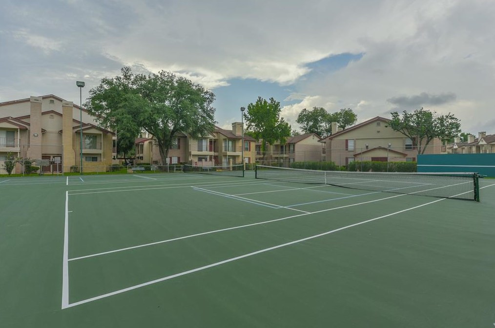 2120 El Paseo St, Houston TX 77054-3211 exterior