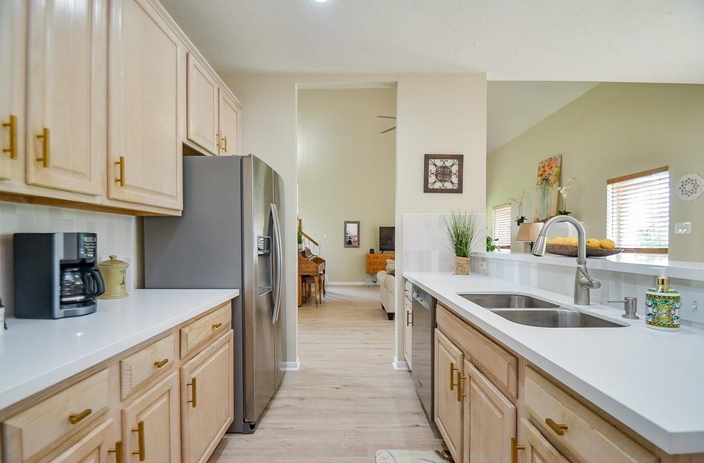 8402 Cross Country Dr, Humble TX  77346-6193 exterior