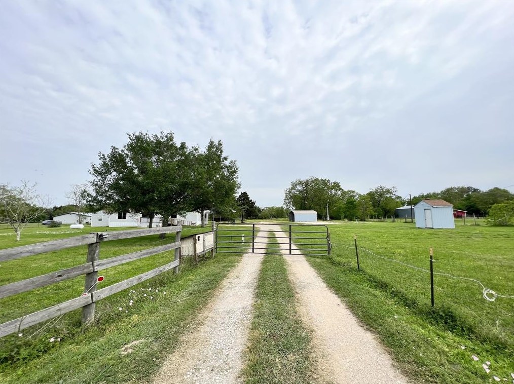 10125 Needville Fairchilds Rd, Needville, TX 77461