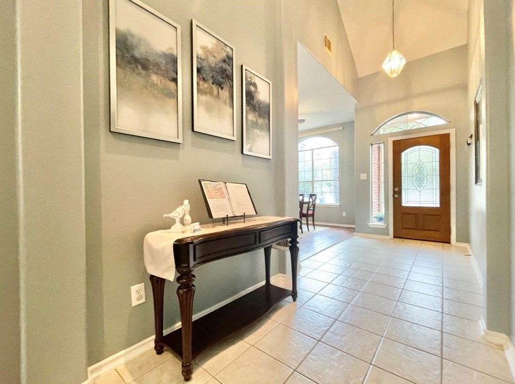6 Russet Grove Cir, Conroe TX  77384-3836 exterior