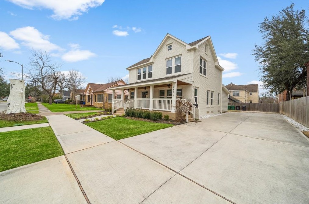 2817 Eagle St, Houston, TX 77004
