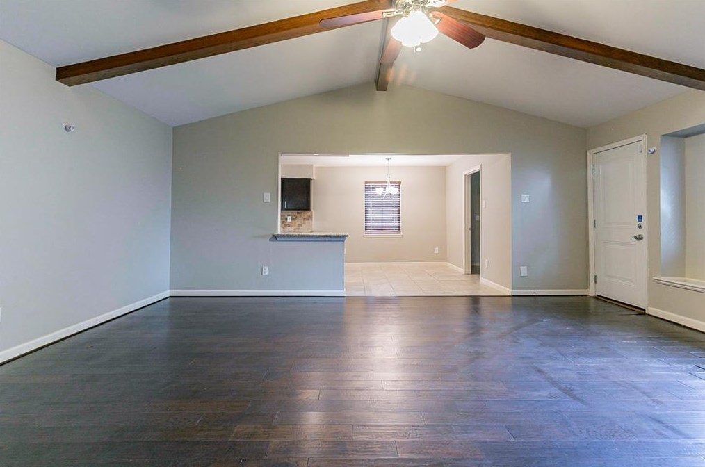 7714 Twin Hl Dr, Houston TX  77071-1323 exterior