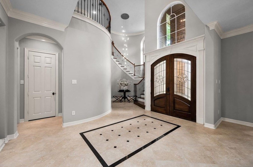 12534 Mossycup Dr, Houston TX  77024-4937 exterior