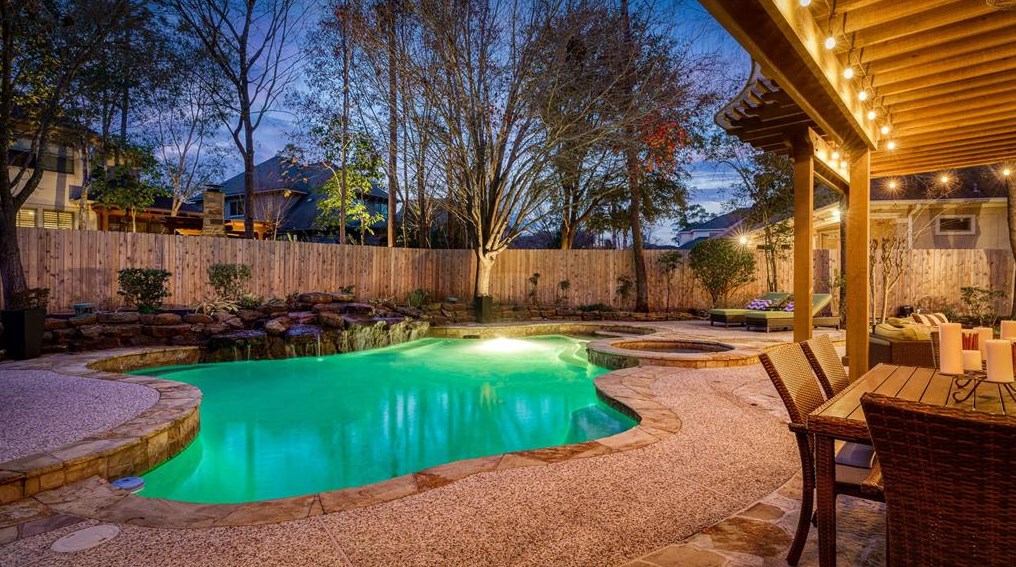 19 Sutton Ml Pl, Spring TX 77382-1359 exterior