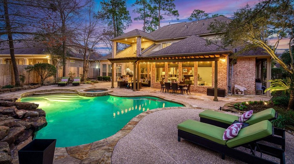 19 Sutton Ml Pl, Spring TX 77382-1359 exterior