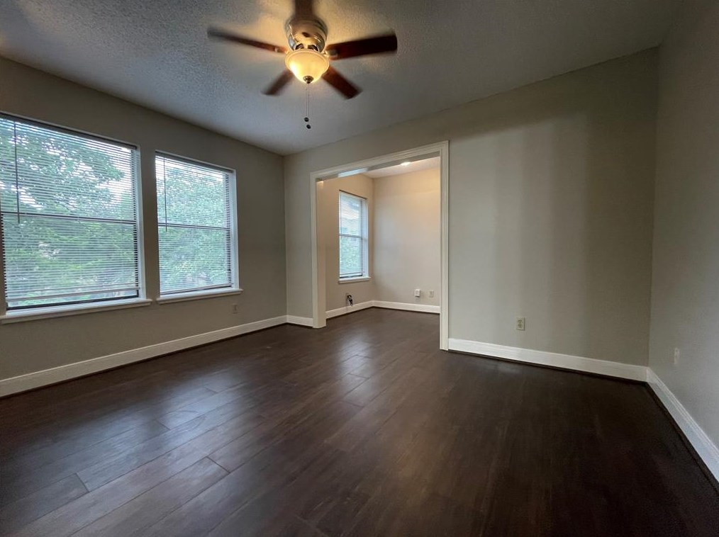 1901 Brun St, Houston TX  77019-6170 exterior