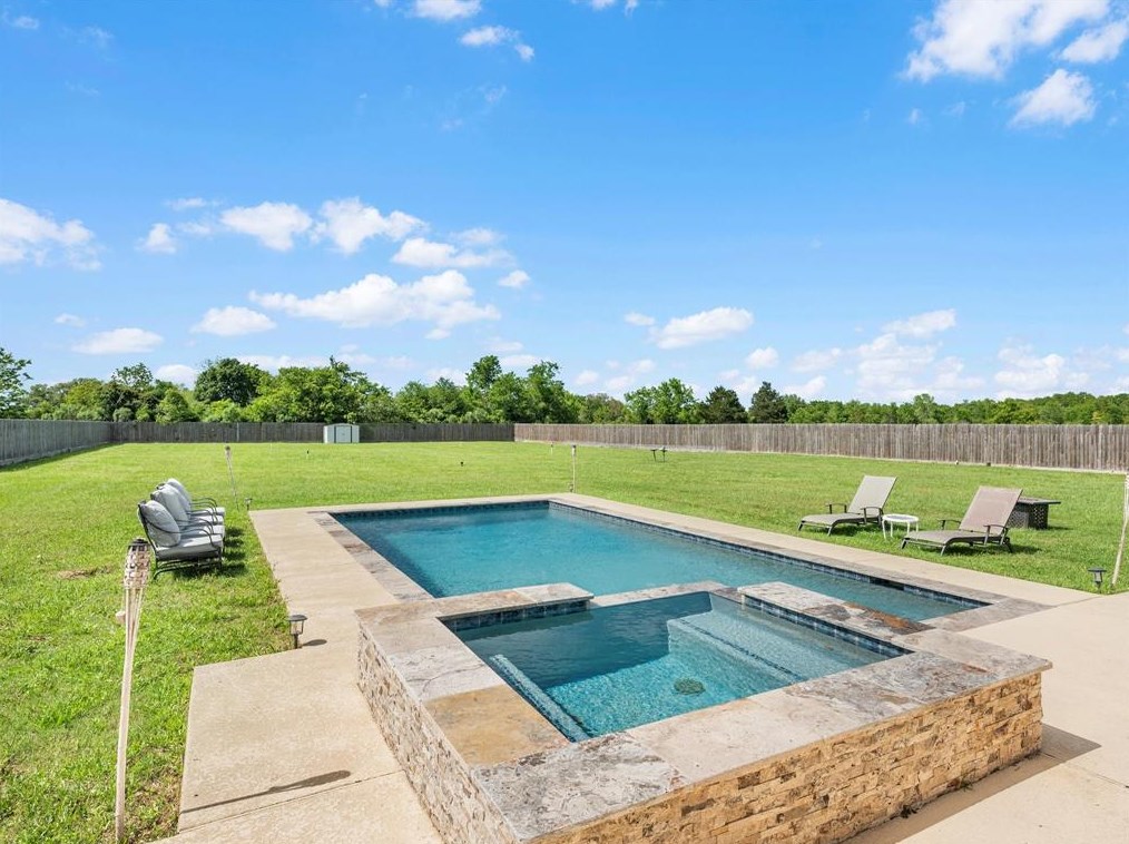 6210 Canvasback Ln, Richmond TX 77471-7505 exterior